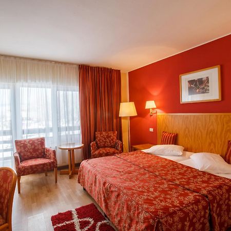 Domeniul Dracula Danes Hotel Ngoại thất bức ảnh