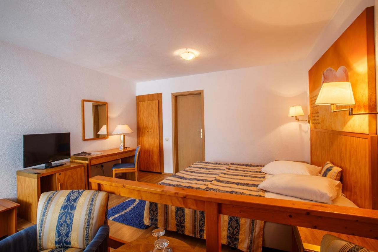 Domeniul Dracula Danes Hotel Ngoại thất bức ảnh