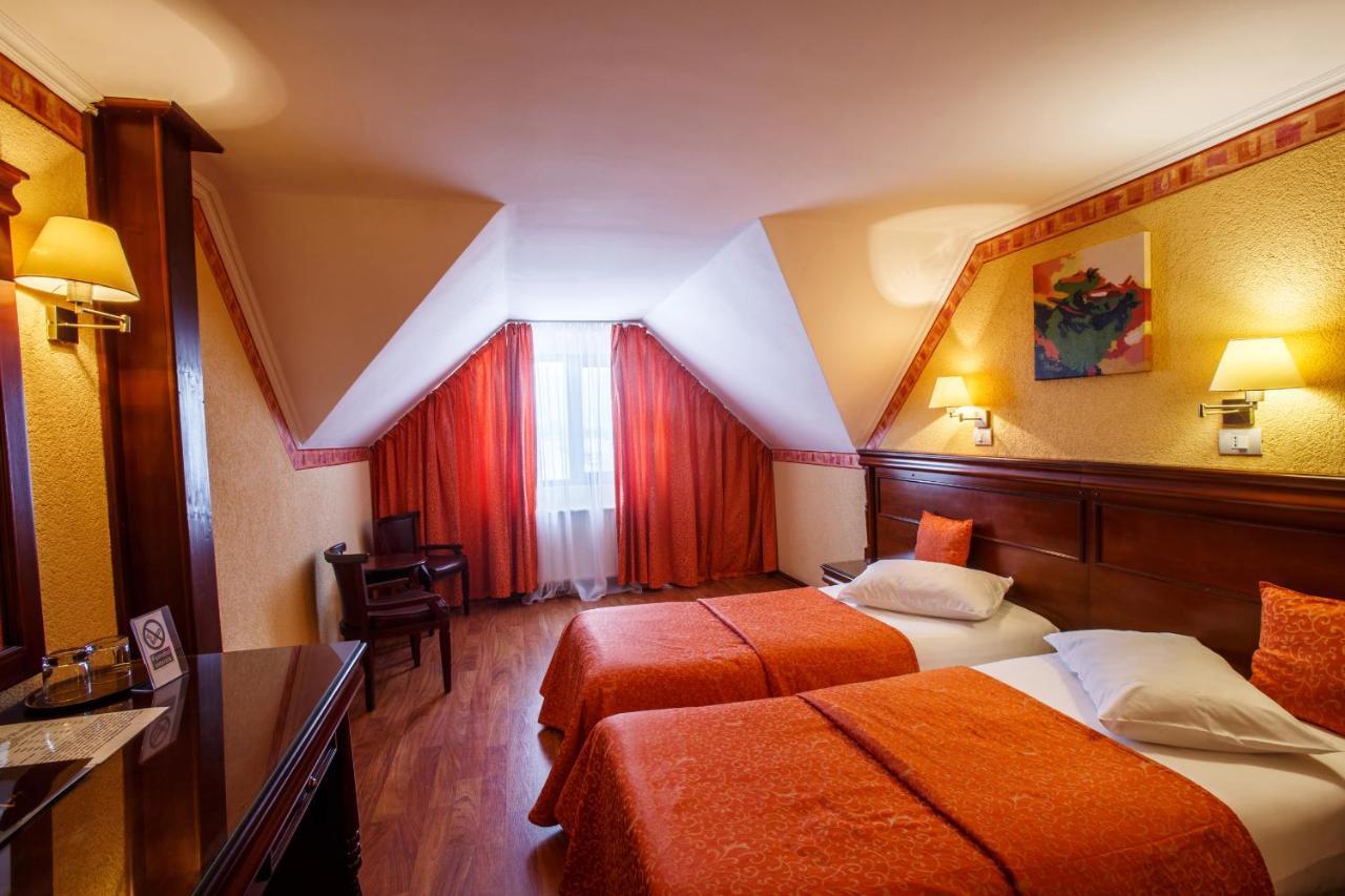 Domeniul Dracula Danes Hotel Ngoại thất bức ảnh