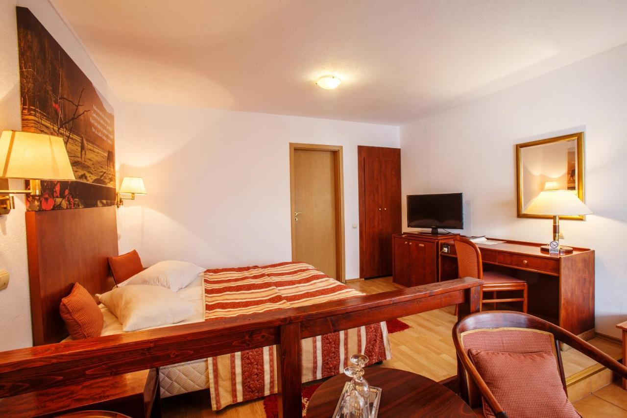 Domeniul Dracula Danes Hotel Ngoại thất bức ảnh