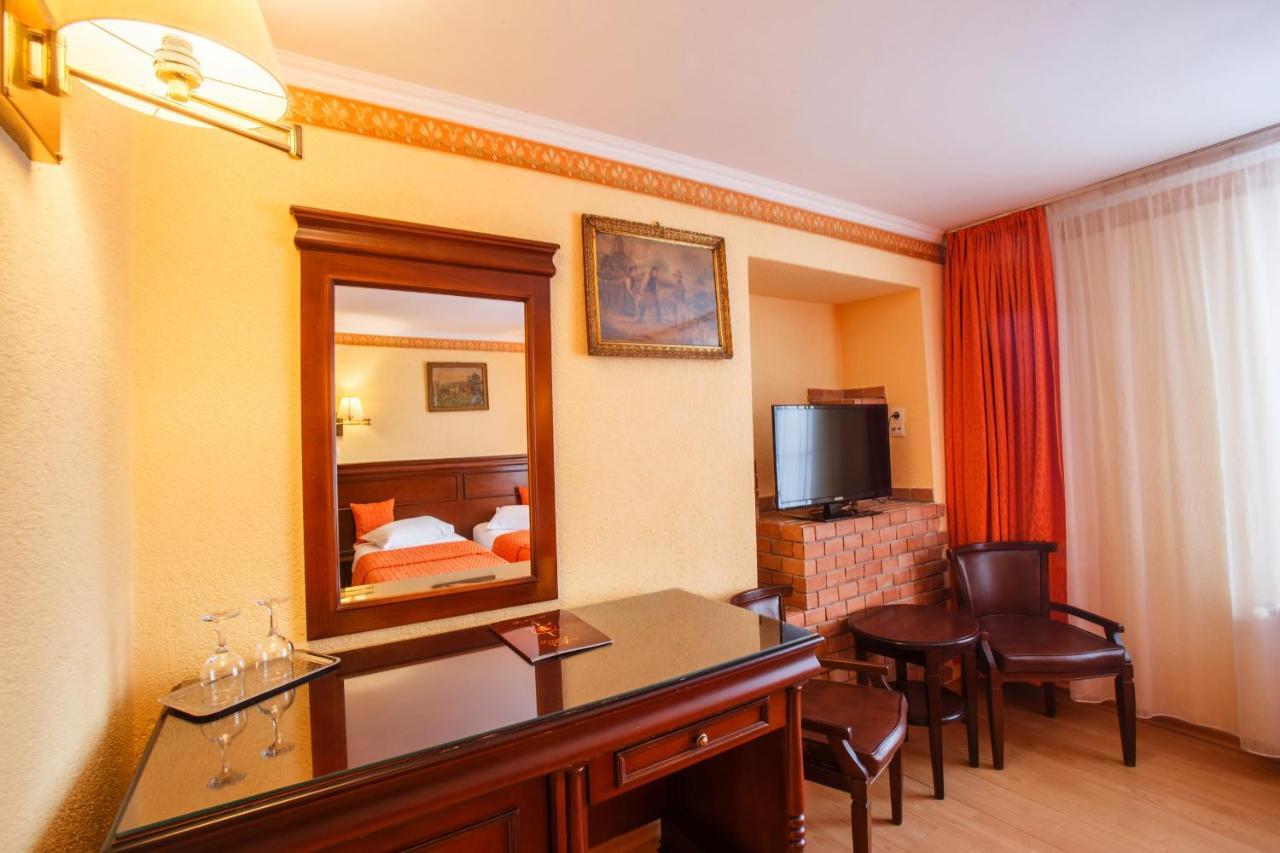 Domeniul Dracula Danes Hotel Ngoại thất bức ảnh