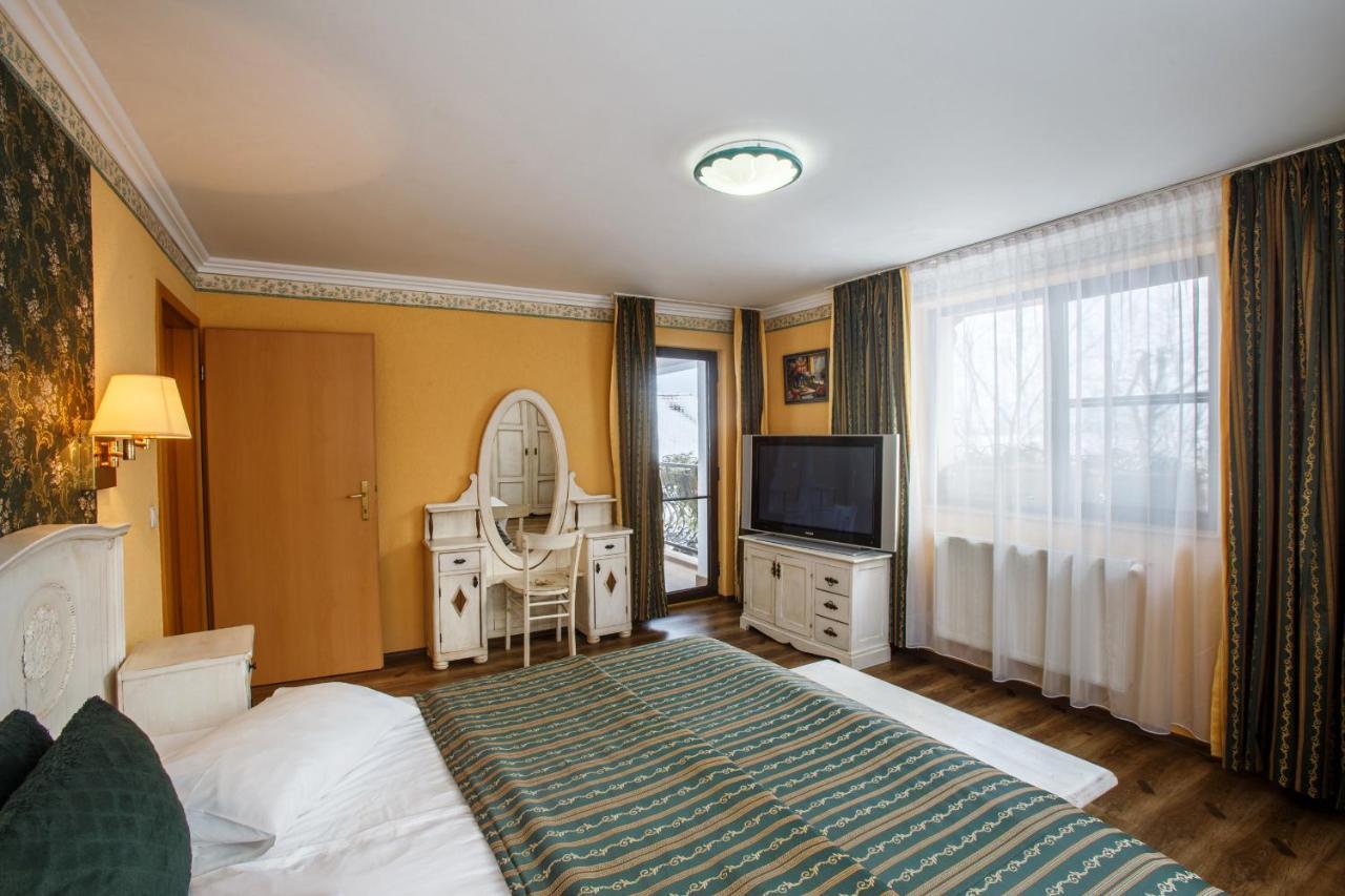 Domeniul Dracula Danes Hotel Ngoại thất bức ảnh
